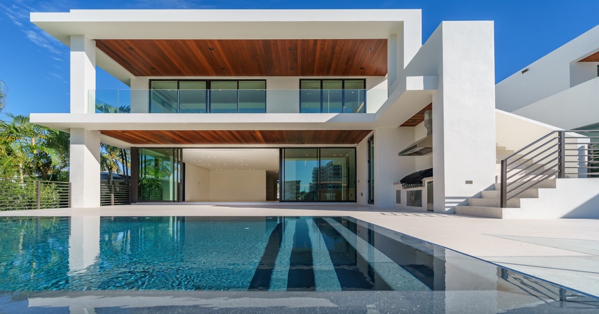 Loch Lloyd Homes for Sale: The Buyer's Guide to KC's Most Exclusive Address